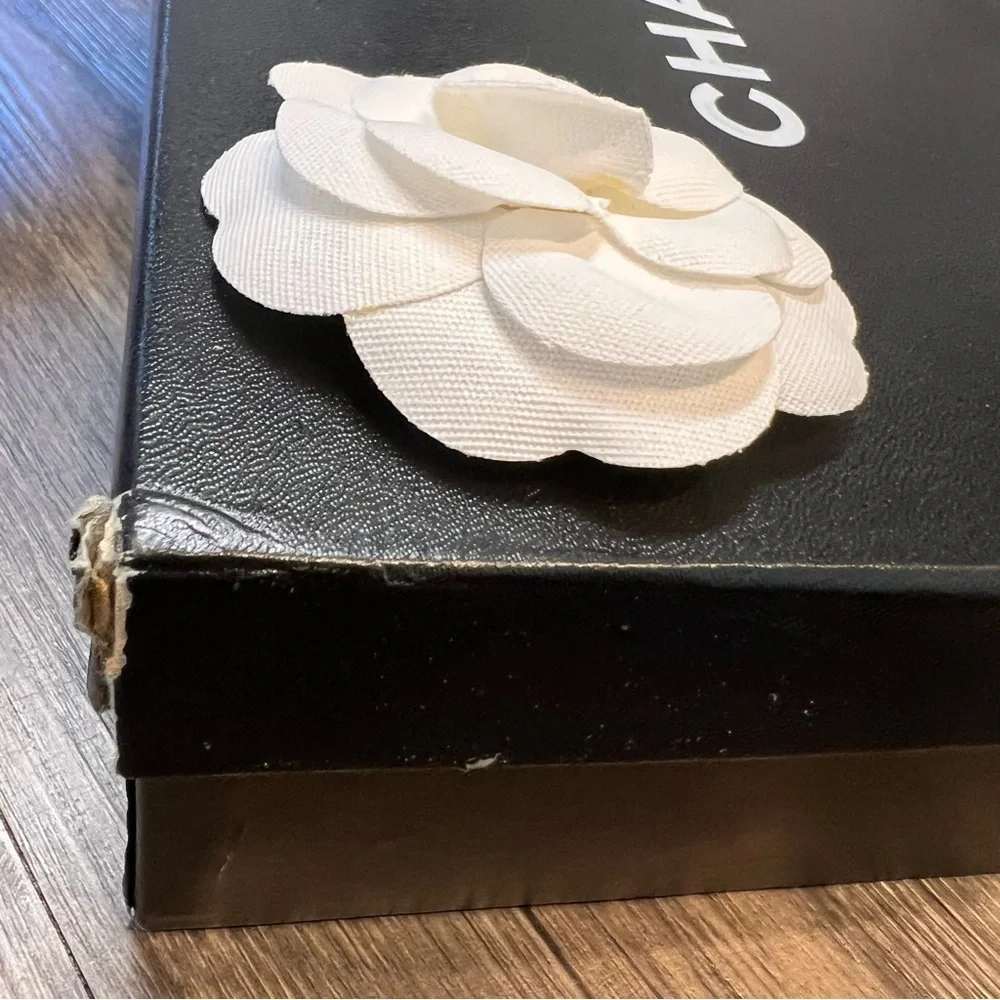 Chanel Vtg CC Logo Black Slingback Camelia Raffia Heels Peep Toe Shoes Y2W 8 - Picture 16 of 17